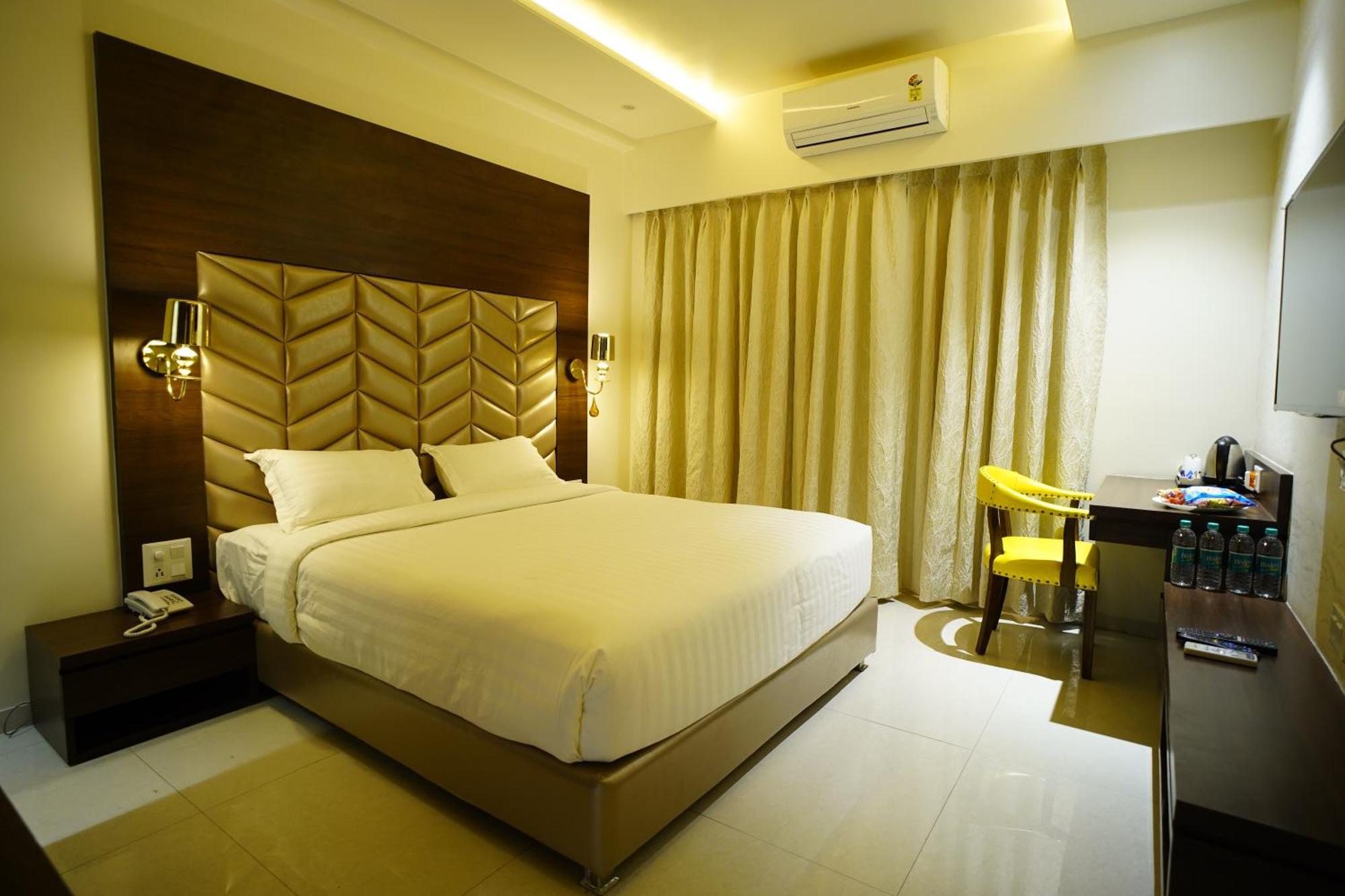 Orange Tree Hotels Nagpur Exteriör bild